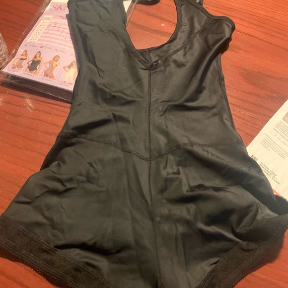 Body contour shaper - Picture 3 of 5